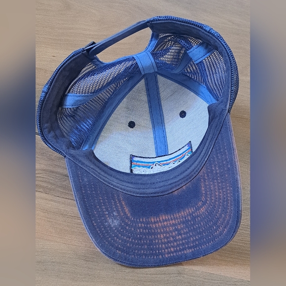 Patagonia P-6 Logo Snapback Trucker Hat Distressed - Picture 6 of 6
